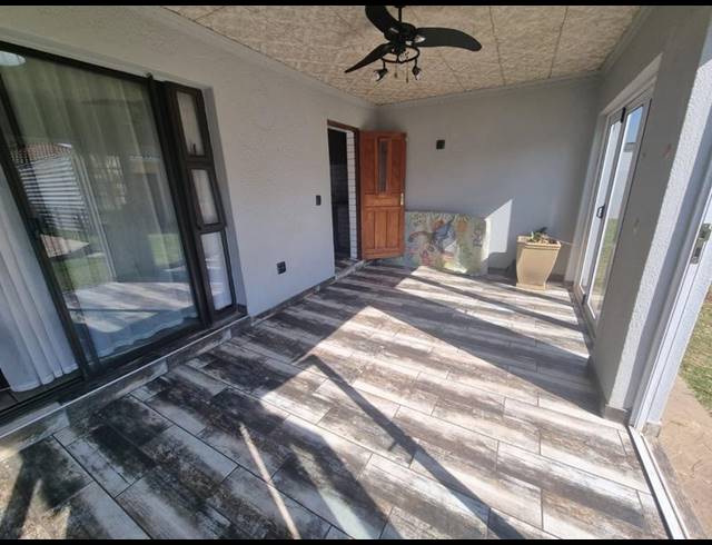 5 BEDROOM HOUSE FOR SALE IN ALBERTSDAL